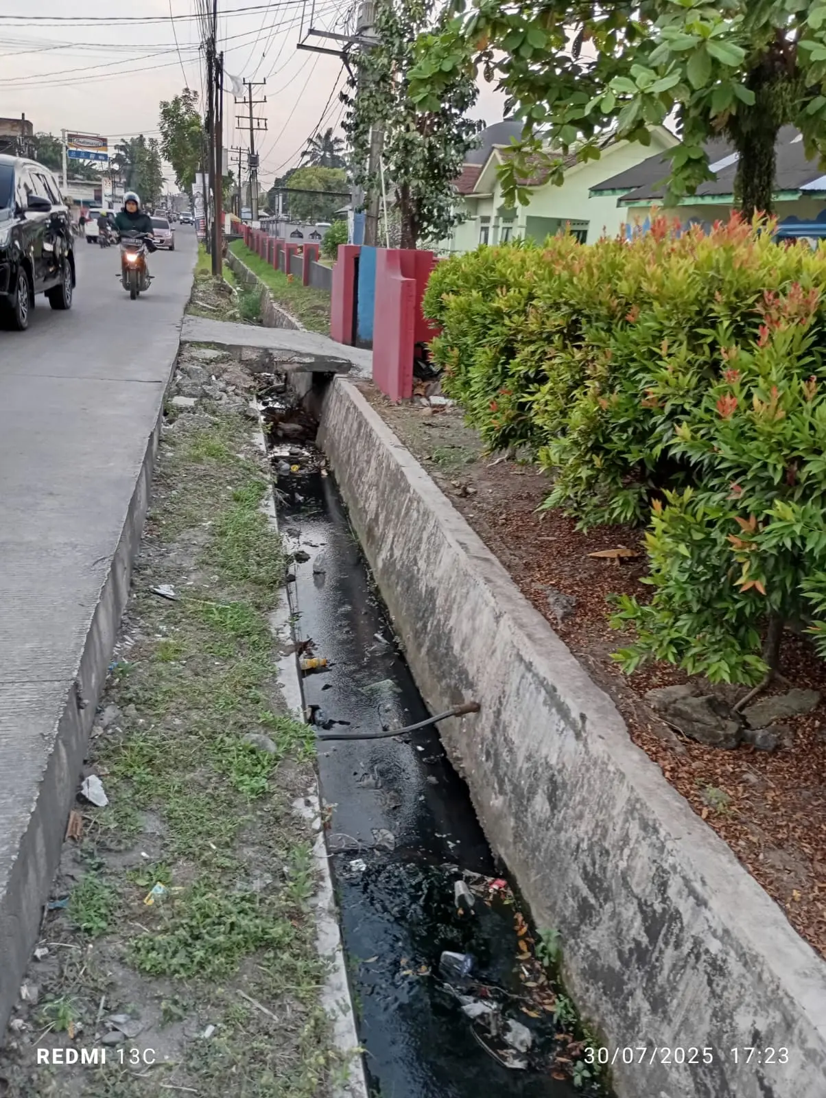 Parit-jalan-Karya-Jaya-Kelurahan-Pangkalan-Masyur.