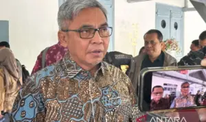 Ketua Komisi Pemberantasan Korupsi Setyo Budiyanto memberikan keterangan usai menghadiri rangkaian Hari Antikorupsi Sedunia 2025, di Kota Yogyakarta