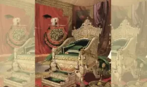 Google Image.Singgasana Kekuasaan