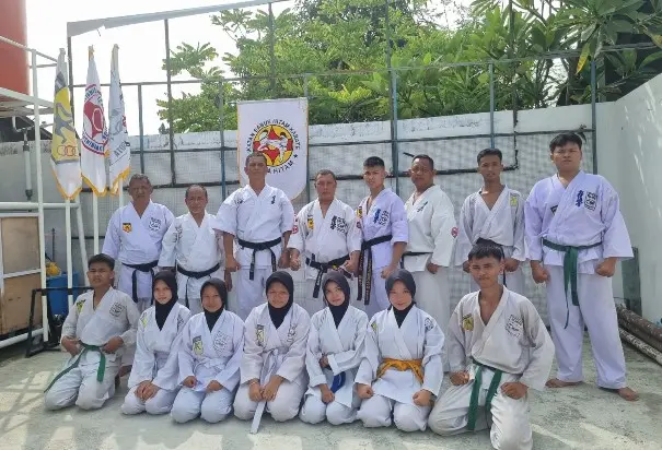 Dojo Ikatan Sabuk Hitam Karate Kala Hitam Menggelar Kenaikan Tingkat