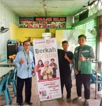 Makan Siang Gratis di Rumah Makan IKLAB Selayang