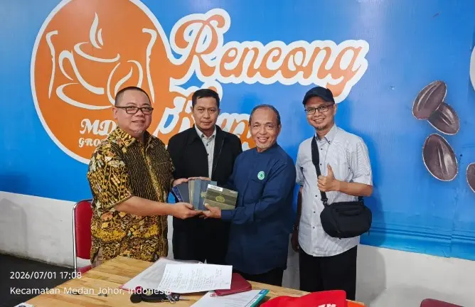 Serah Terima Aset Dewan Dakwah dari Abdul Aziz Kepada Pengurus Pusat Ade Sulaiman Rabu 1 Juli 2026 .
