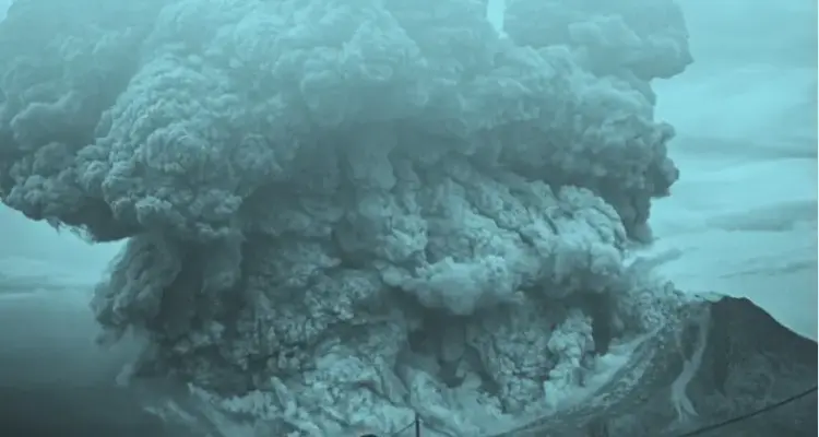 Google Image. Erupsi Gunung Berapi