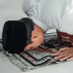 Google Image. Sujud Saat Diikeheningan Malam