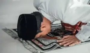 Google Image. Sujud Saat Diikeheningan Malam Google Image. Sujud Saat Diikeheningan Malam